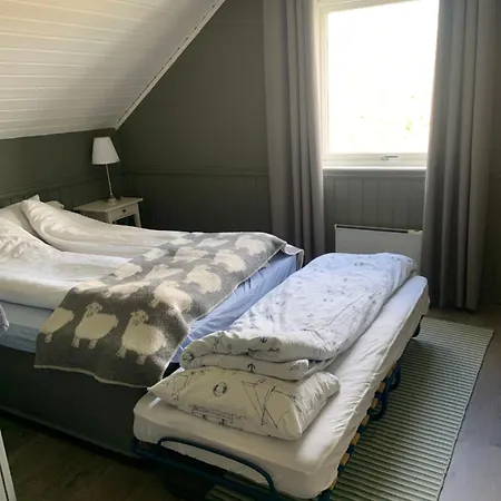 Med Sauna Ute, Egen Bat, Naust Og Kai *